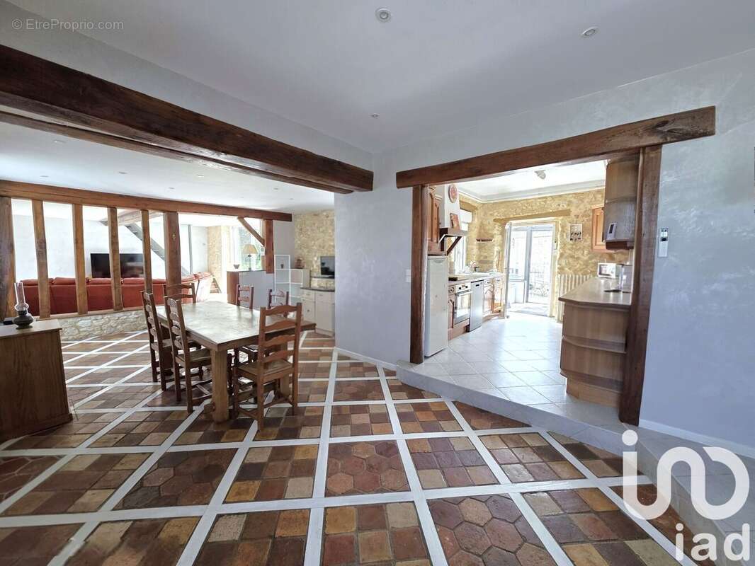 Photo 4 - Maison à ALLONNES