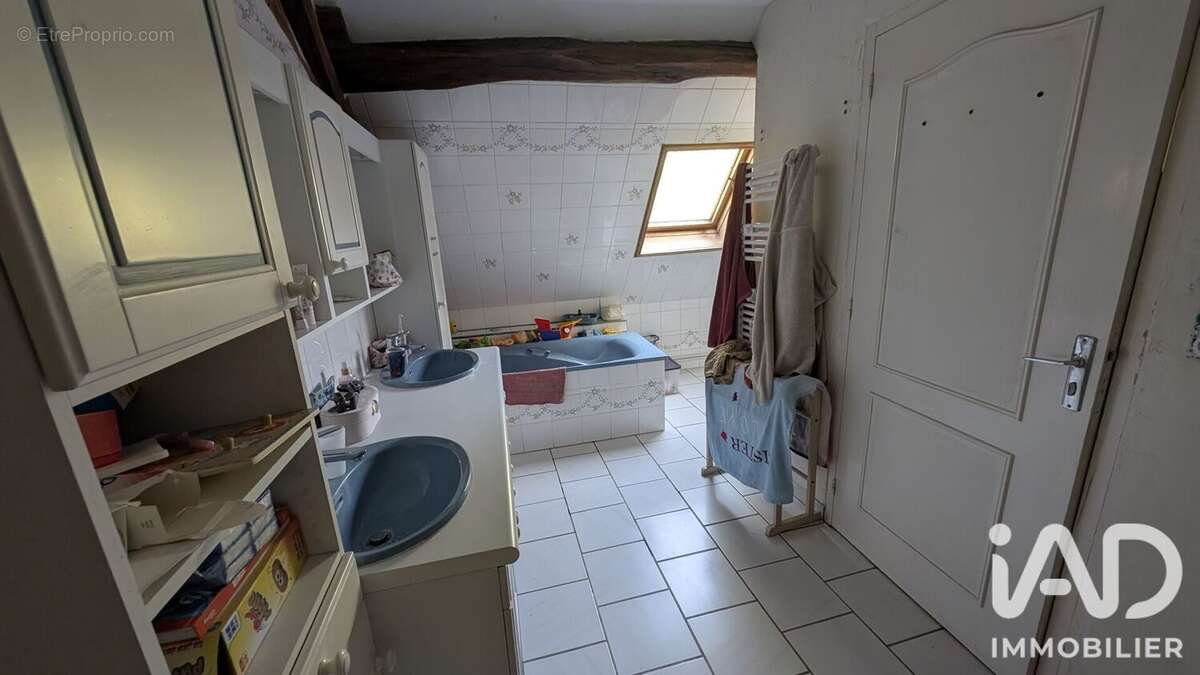 Maison 157 m² à Osmery  - photo 9