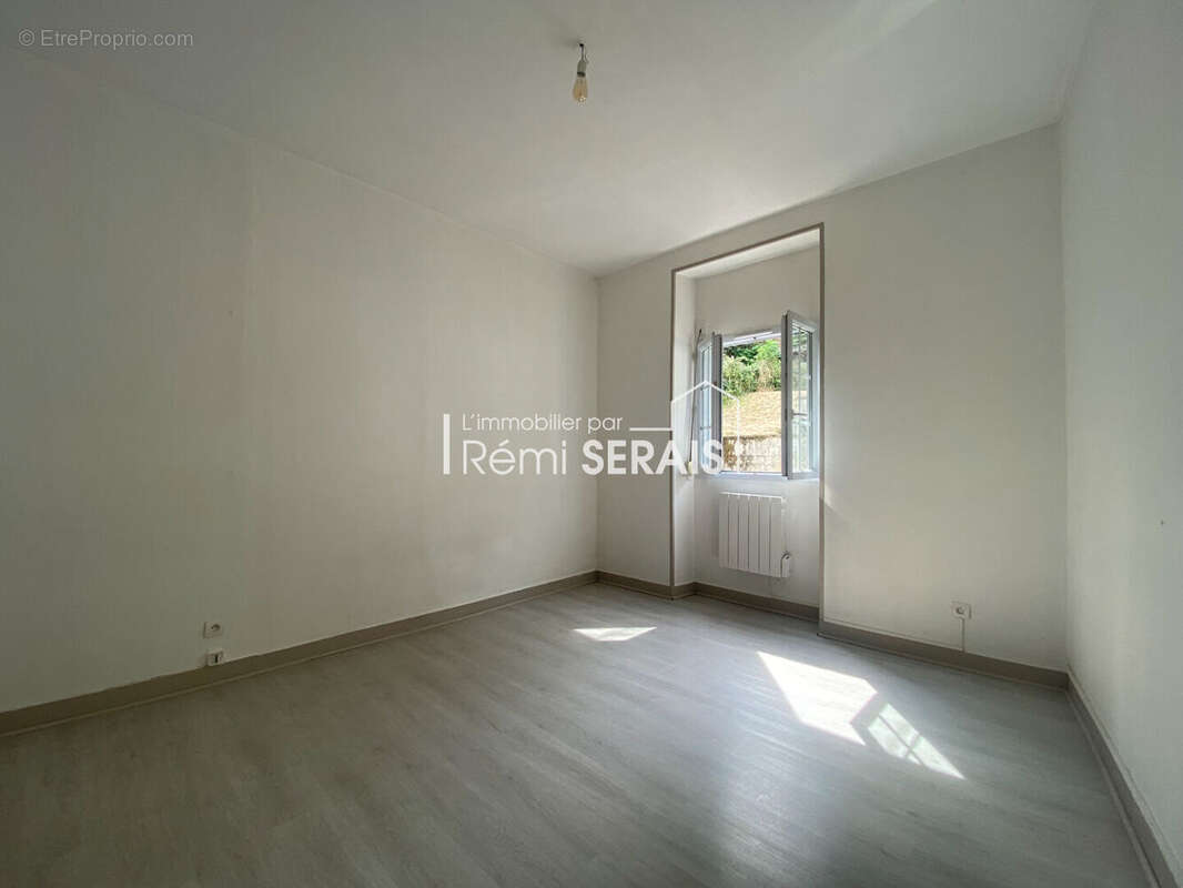 Appartement à CONDE-SUR-NOIREAU