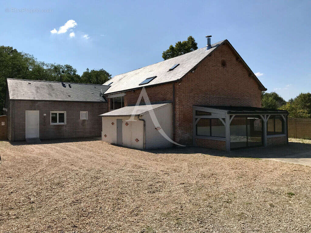 Maison à JOUY-LE-POTIER