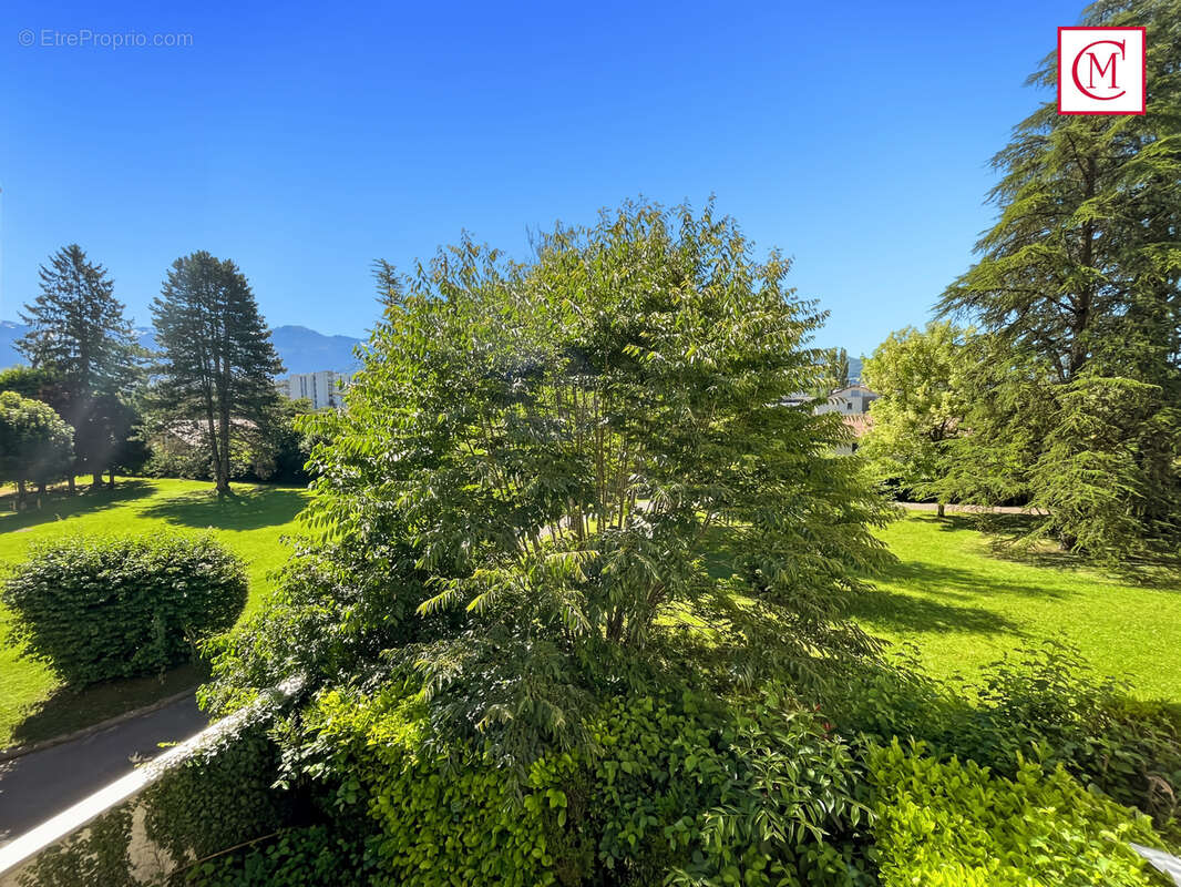 Appartement à MEYLAN