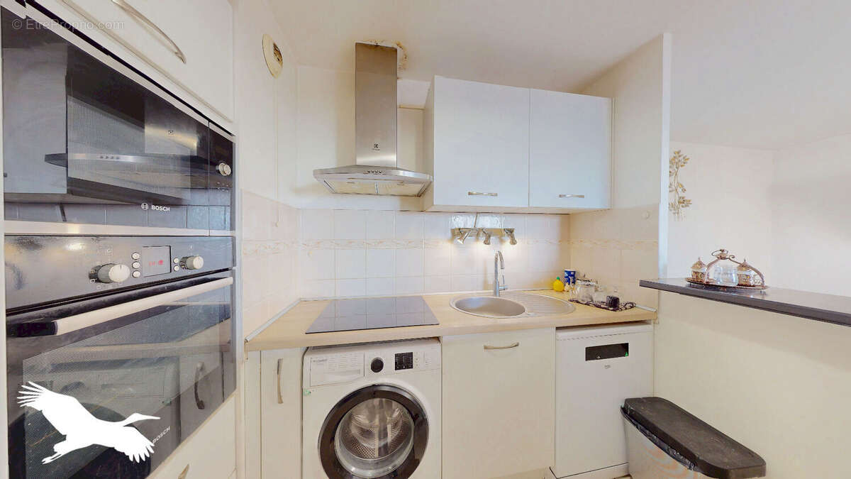 A vendre, Mathis , Marseille 10ème, 3 pièces 62 m2 avec terrasse et vue dégagée au dernier étage, double-box. - photo 5