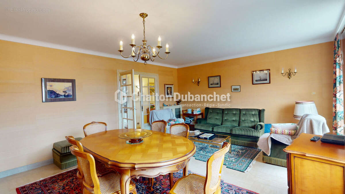 COURS - Maison de 159 m² - photo 13