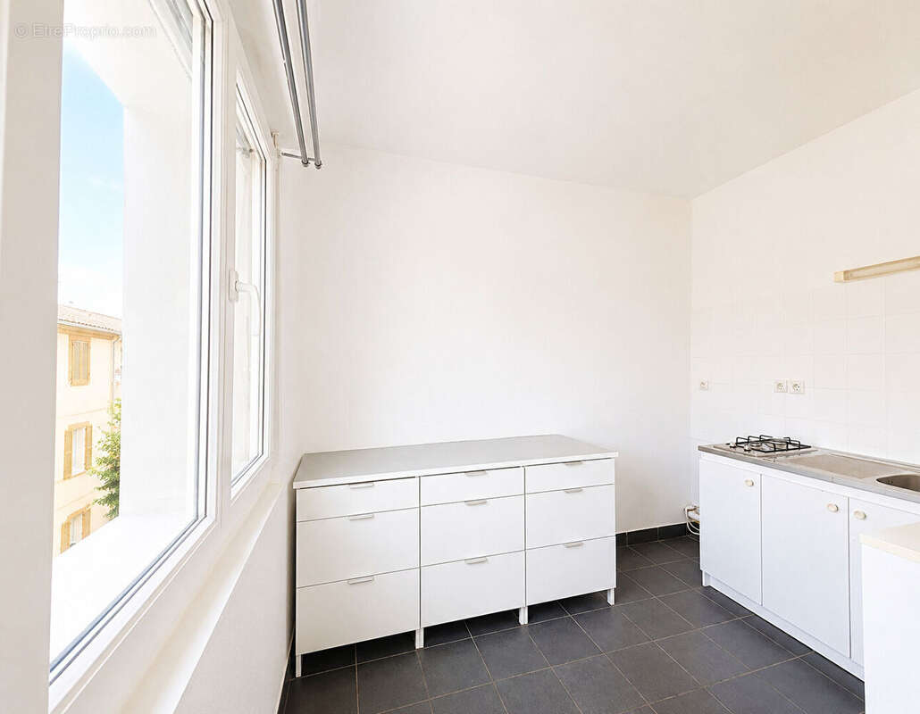 TOULOUSE - Jean Jaurès / Place Belfort - Lumineux T2 de 46.51 m² avec ascenseur et cave - photo 6