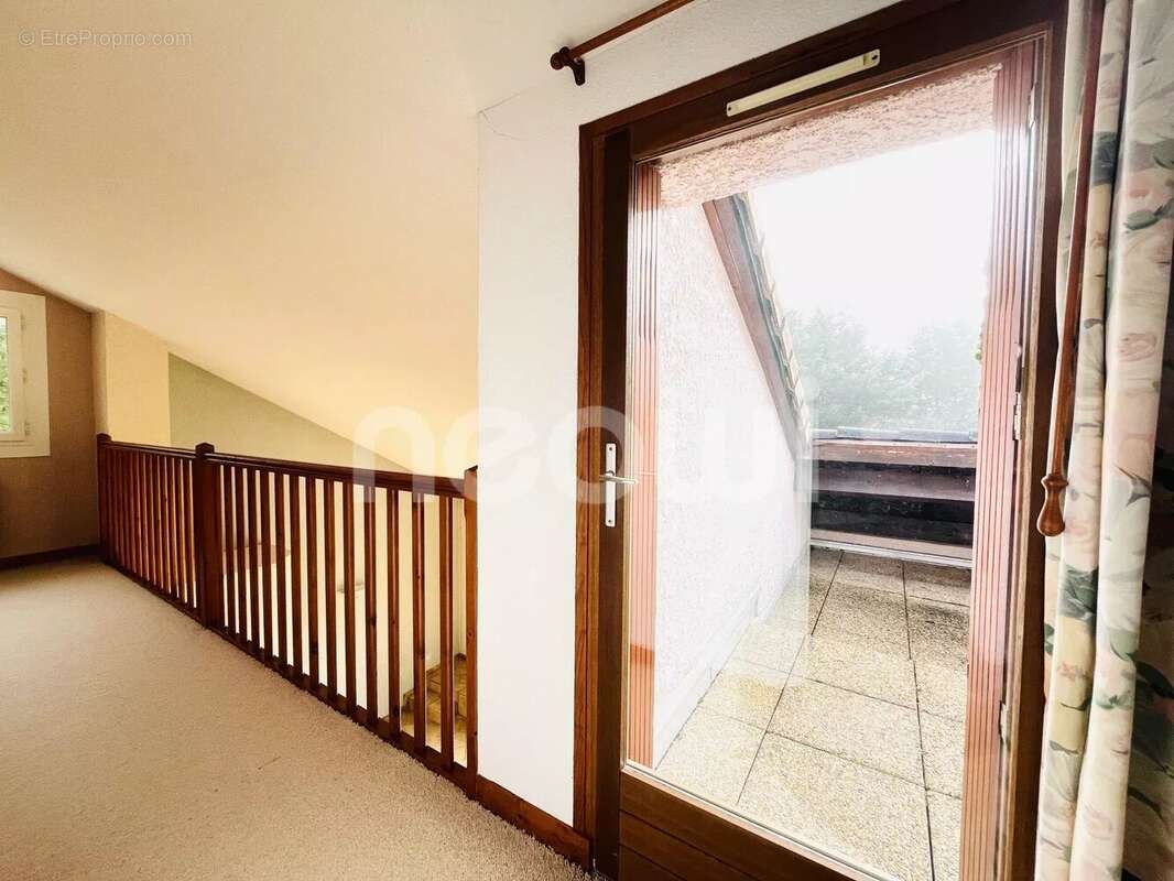 Maison à CHARBONNIERES-LES-VIEILLES