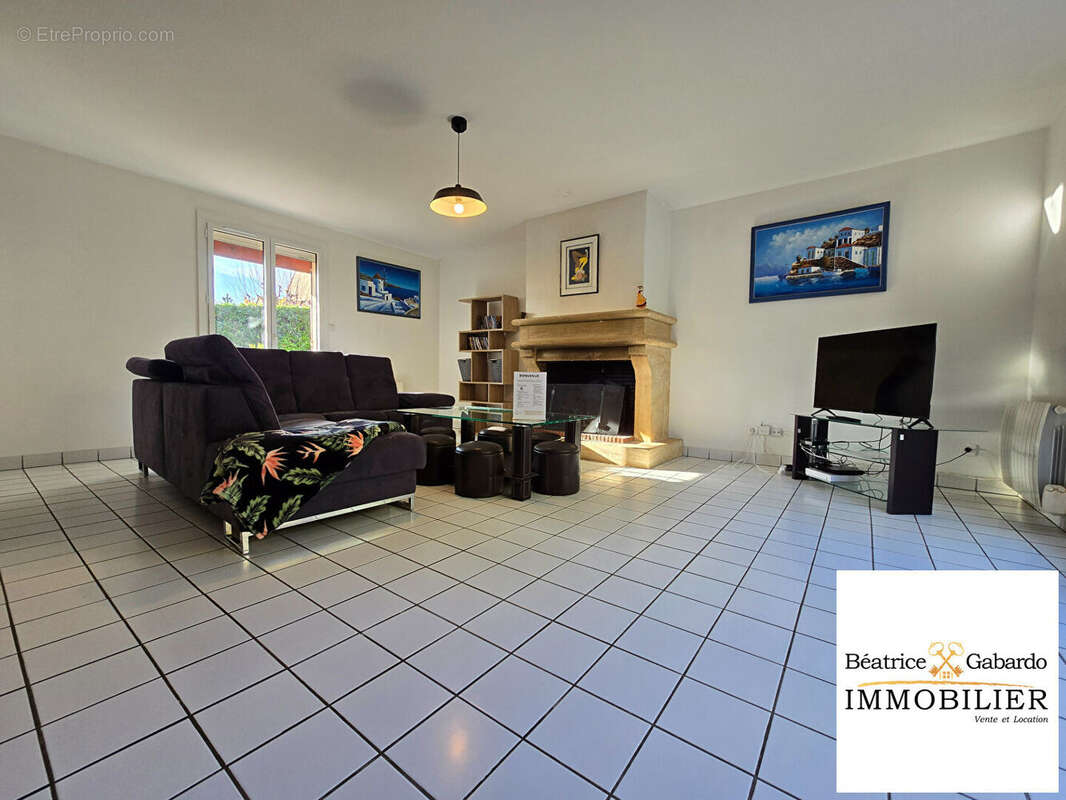 Maison St Genis Laval 5 pièce(s) 130  m² - photo 6