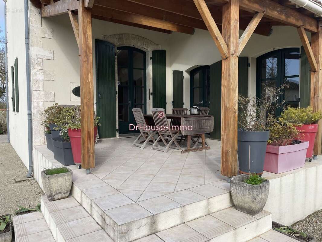 Maison à MANSLE