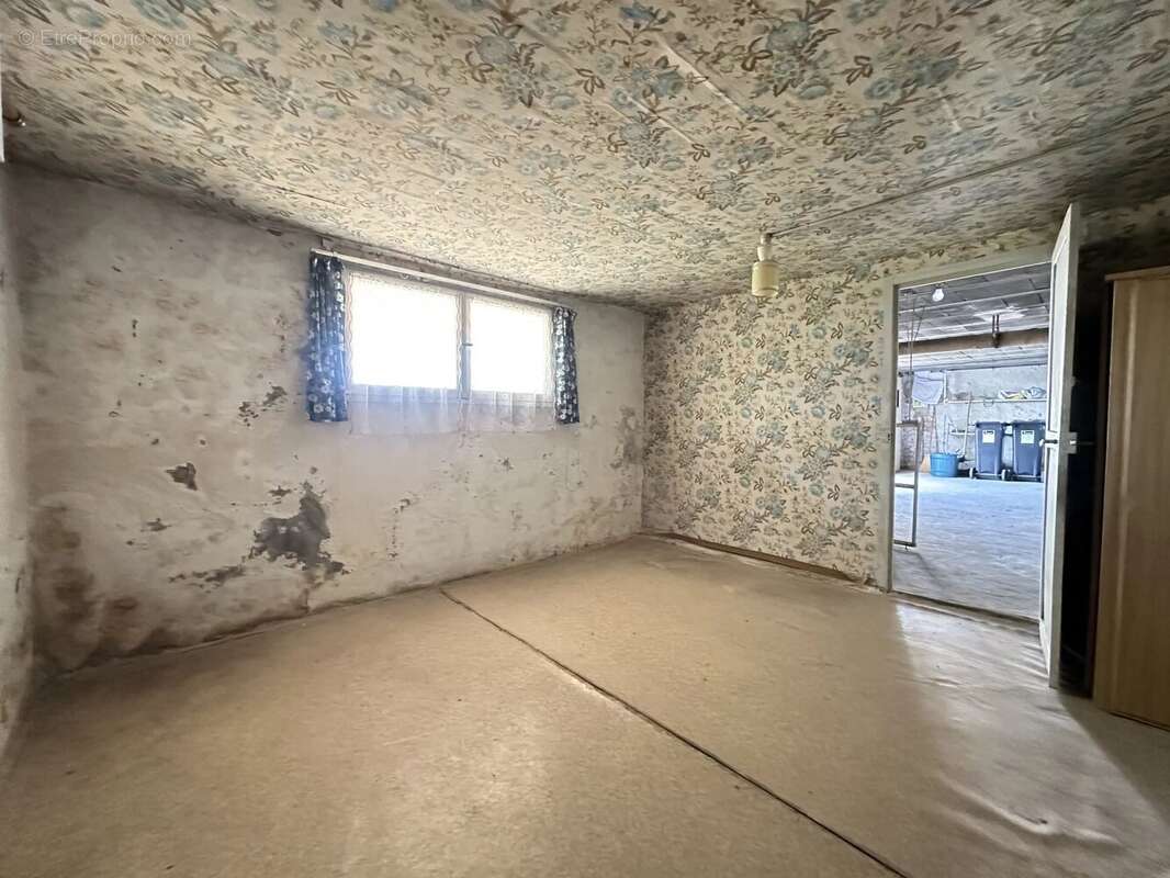 Pavillon sur sous-sol 5 pièces 75 m²,  piece de vie possible 40 m² - photo 22