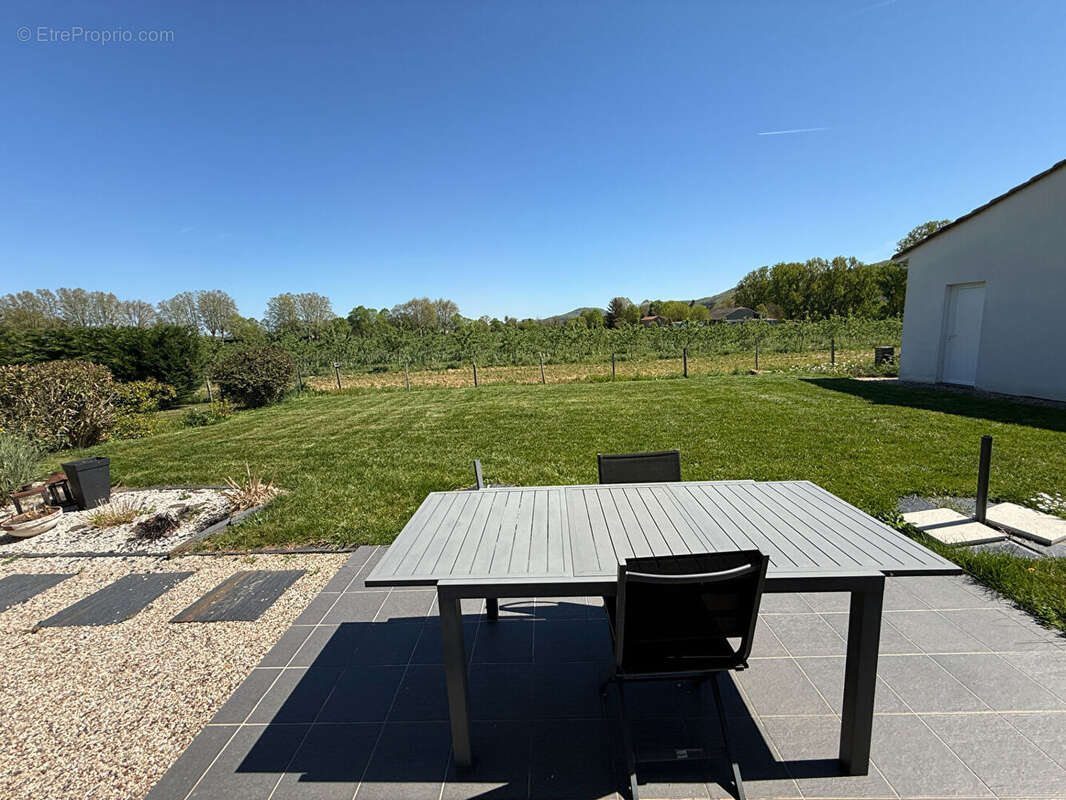 Maison à SAINT-SYLVESTRE-SUR-LOT