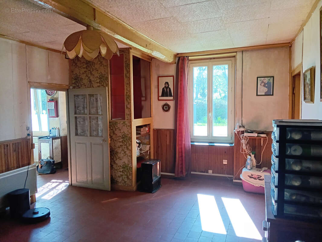 Maison à NERONDES