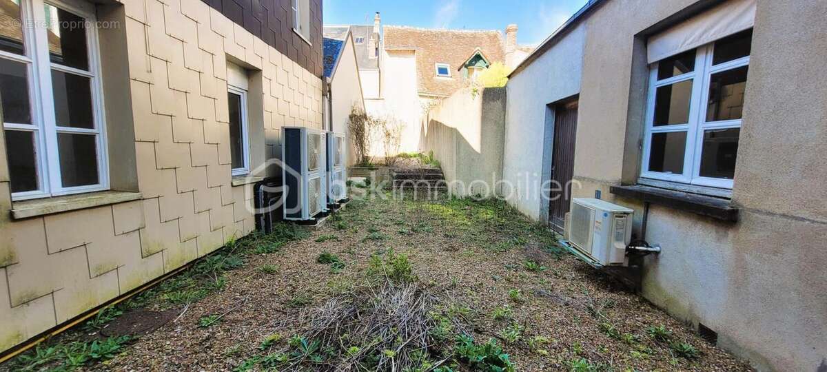 Commerce à CHATEAUDUN