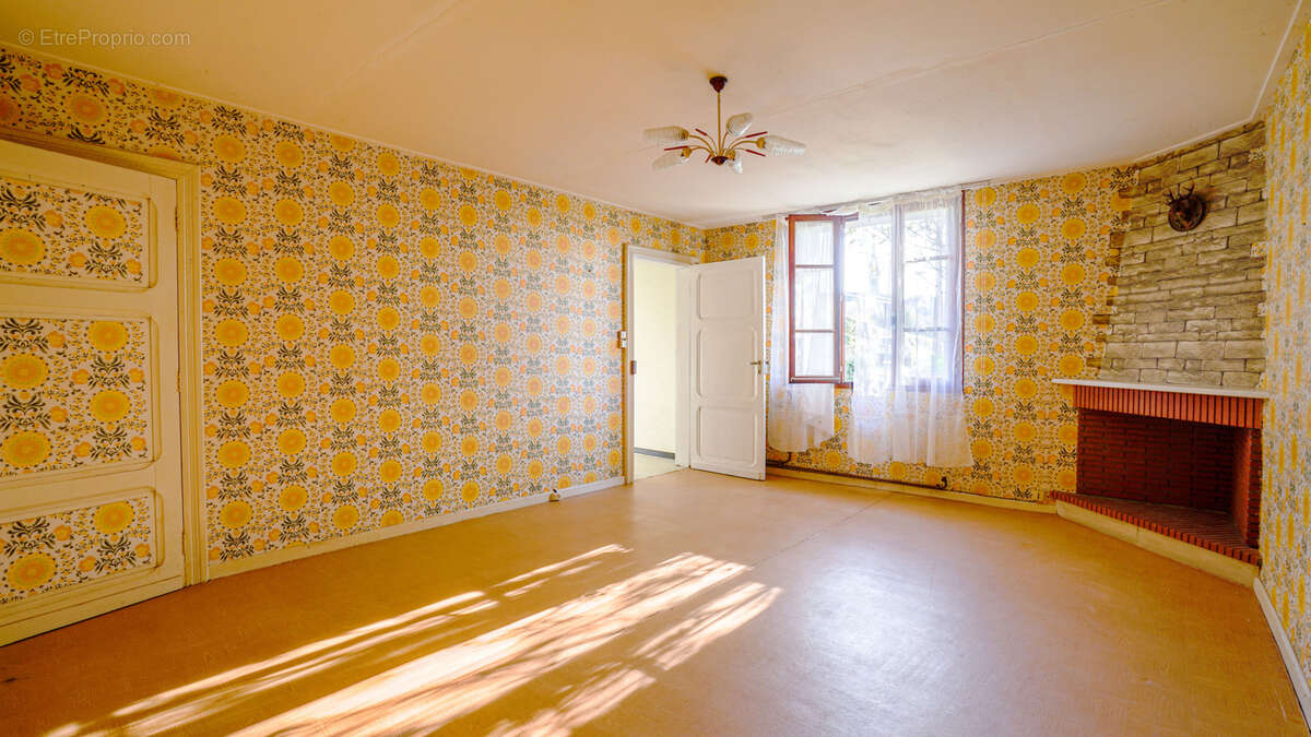 Maison à BOURG-DE-VISA