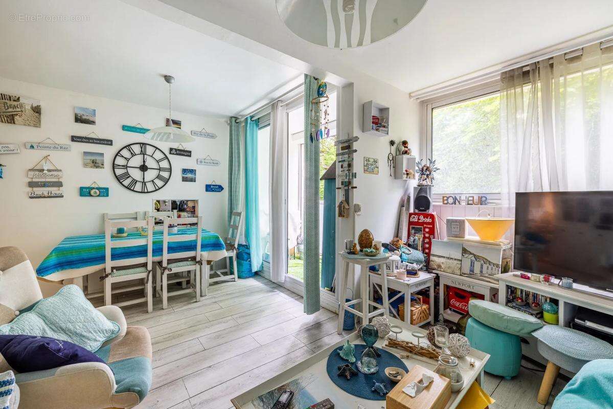 Appartement à SAVIGNY-SUR-ORGE