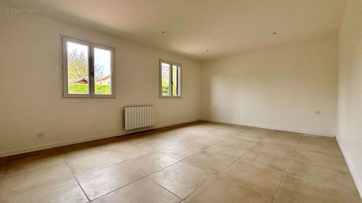 Maison à CORBEIL-ESSONNES