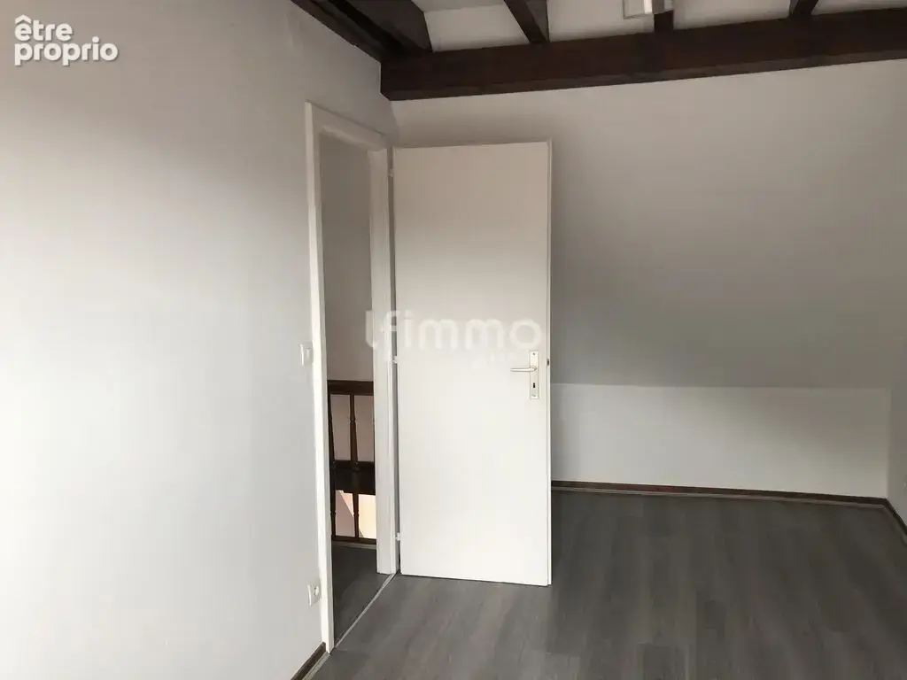 Immeuble vide 3 appartements et 1 commerce - photo 12