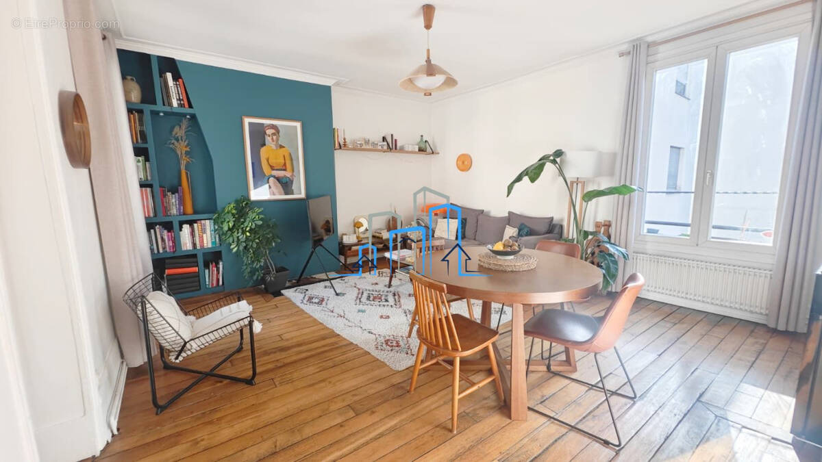 Appartement à PARIS-18E