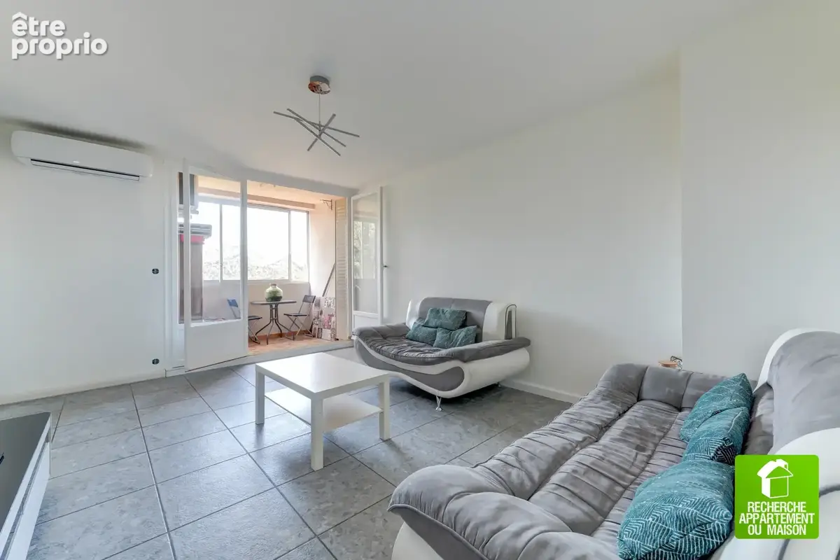 Appartement à LYON-8E