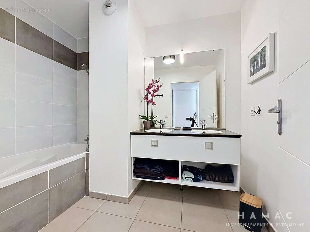 Appartement à LA MULATIERE