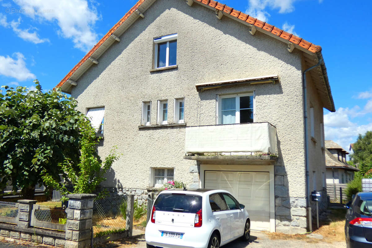 Maison à LE ROUGET