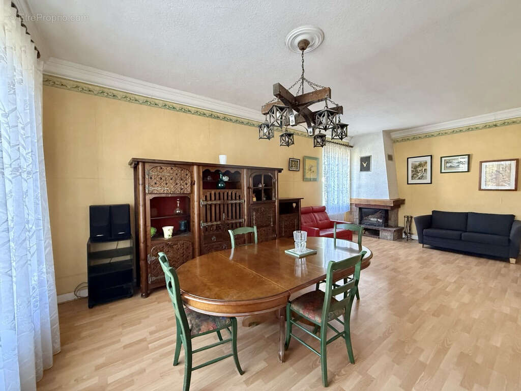 Maison à TOURNON-SUR-RHONE