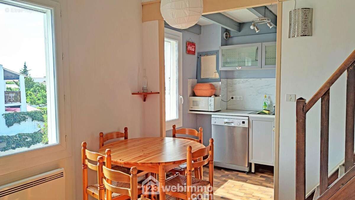 Photo réelle - Appartement à SAINTES-MARIES-DE-LA-MER