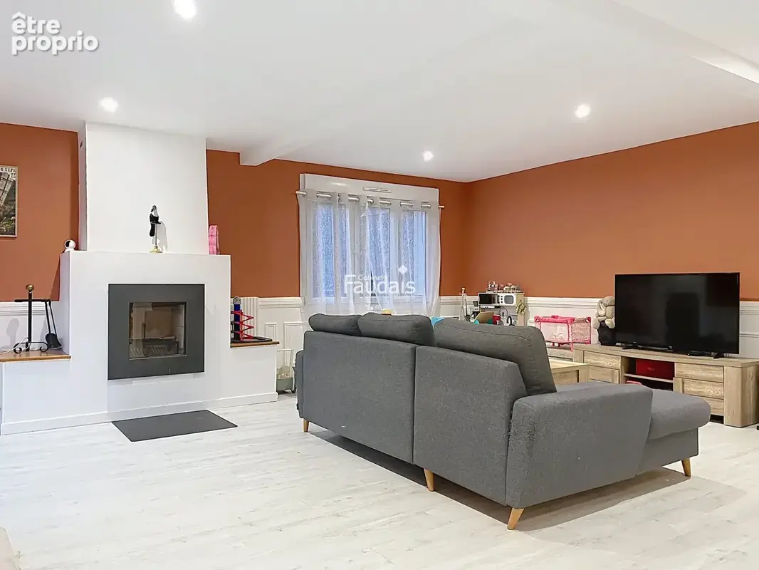 Maison 4 pièces 110 m² à vendre à Quettreville-Sur-Sienne (50660) - photo 2