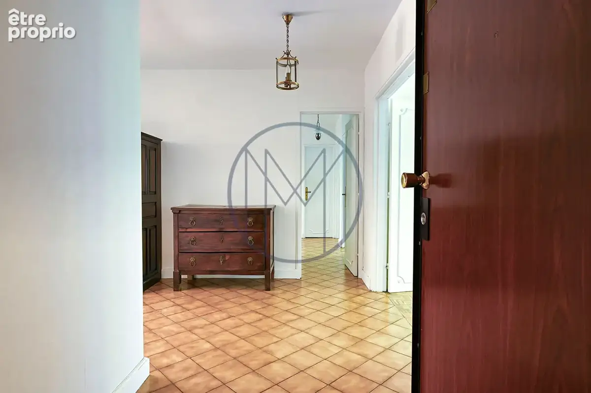Appartement familial de 5 pièces avec cave, double box et grand balcon - photo 10