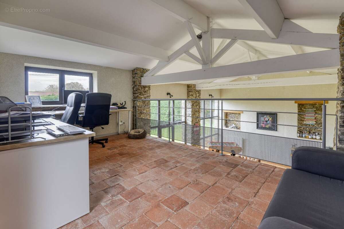 Maison à LE LANDREAU