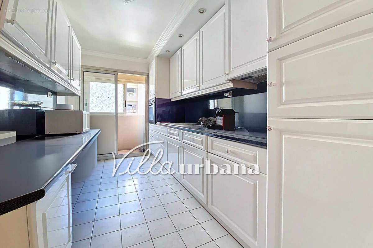 Appartement 117 m² à Antibes  - photo 4