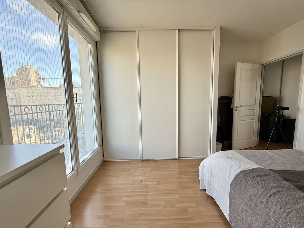 Appartement à ISSY-LES-MOULINEAUX