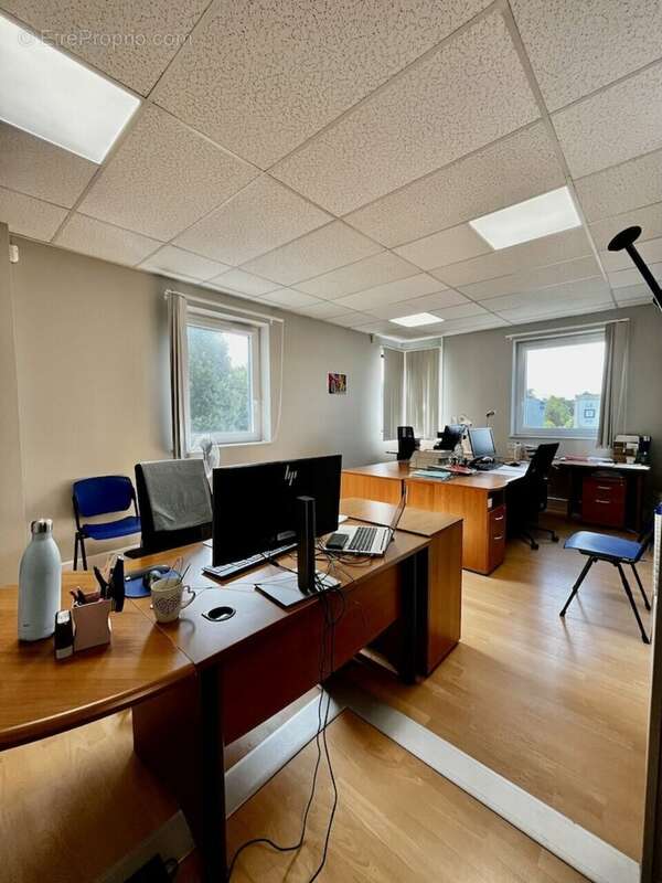 Commerce 289 m² à Compiegne  - photo 4