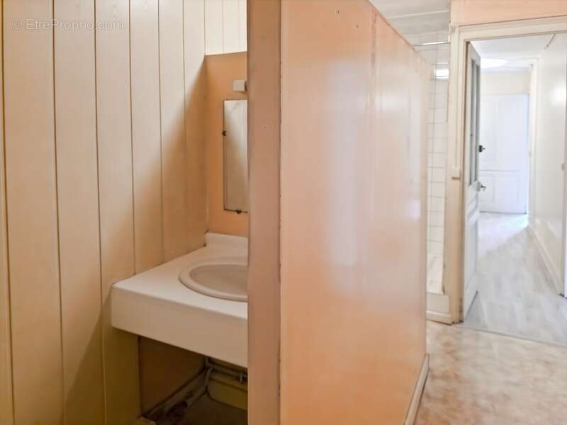 Appartement à MONTMOROT