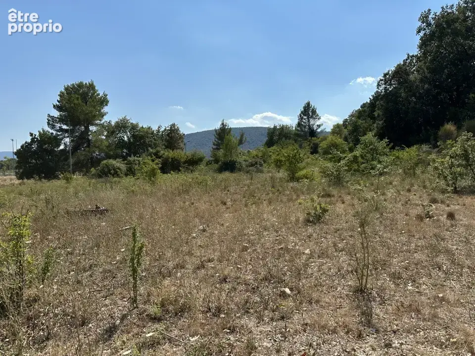 Terrain 590 m² à vendre à Gonfaron (83590) - photo 2