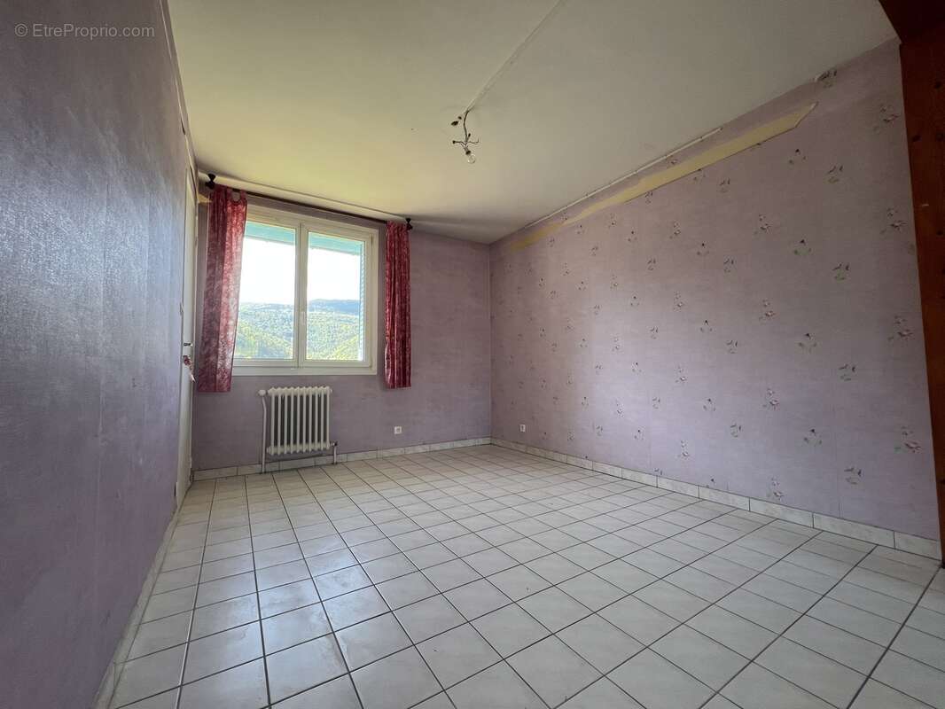 n°12 - Maison à LA MURE