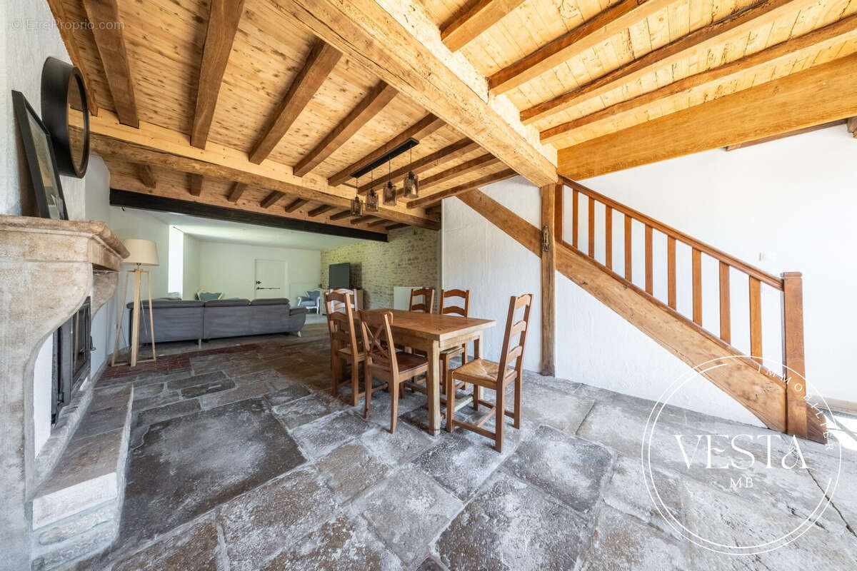 Maison 150 m² à Creancey  - photo 5