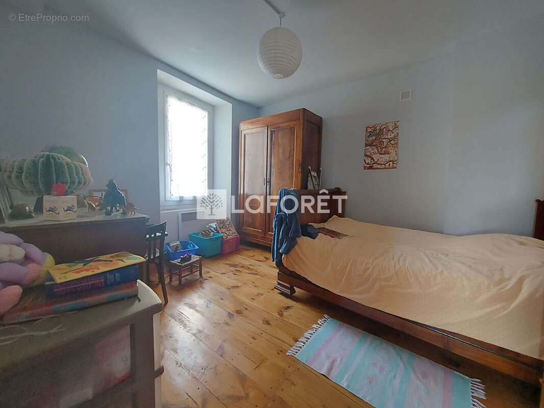 Maison de village de caractère à Mosset avec terrain non attenant de 400m² - photo 6