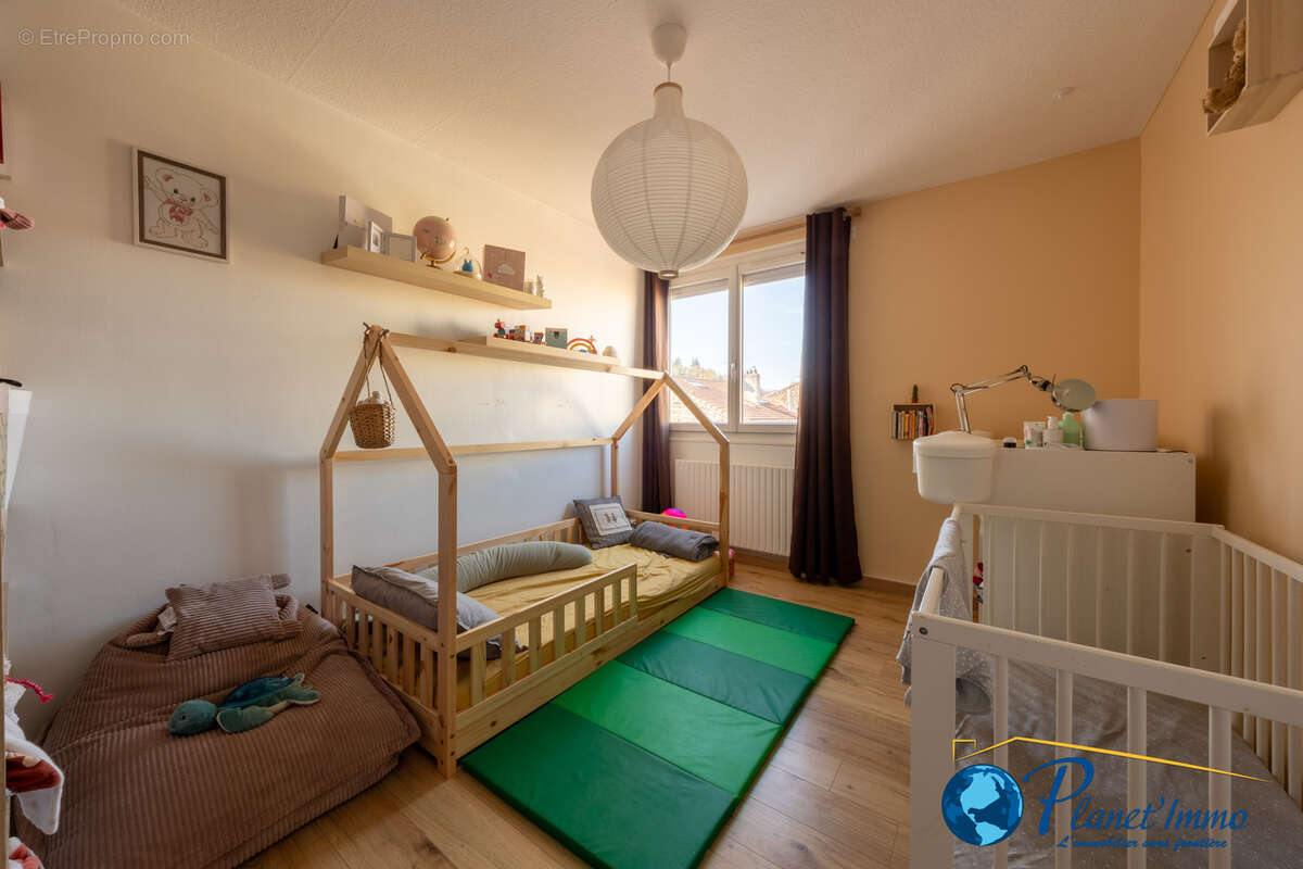 Appartement à SAINT-ETIENNE