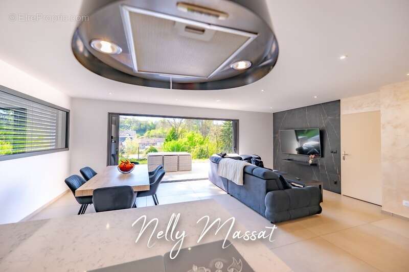 Maison à GRESY-SUR-AIX