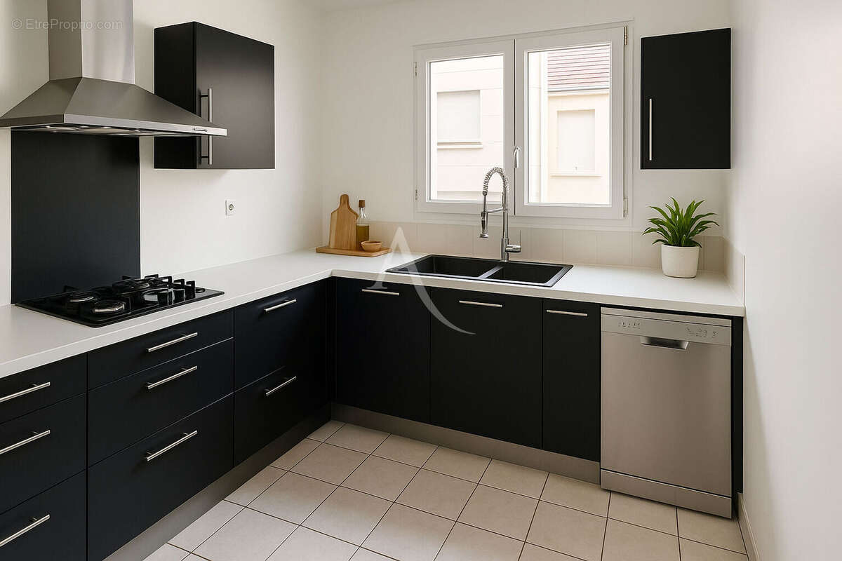 Maison à SAINT-THIBAULT-DES-VIGNES