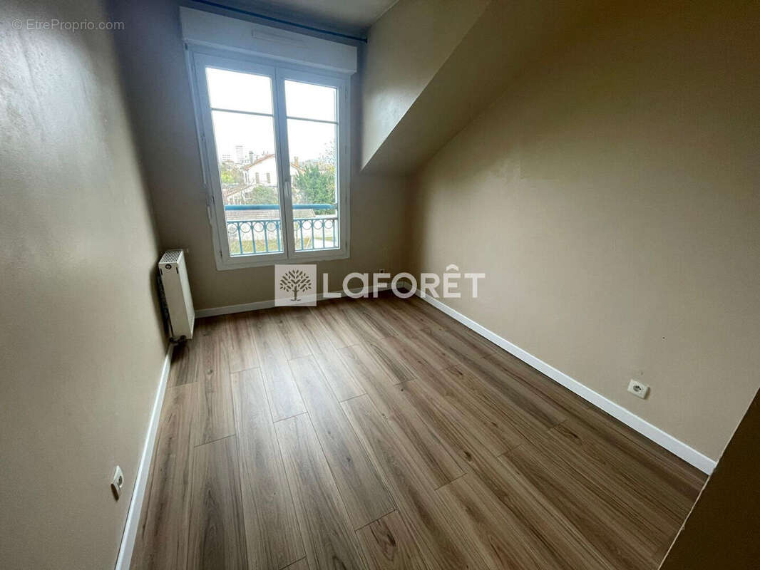 Appartement à LIMEIL-BREVANNES
