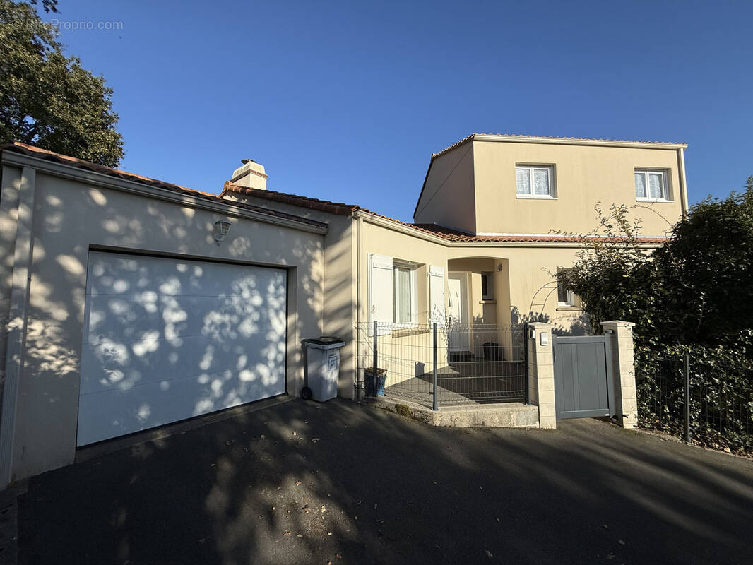 Maison à DOMPIERRE-SUR-YON