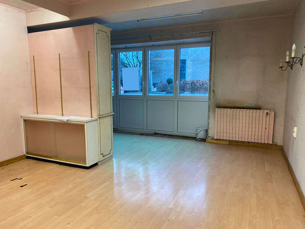 Maison à SAINT-DENIS-DE-GASTINES