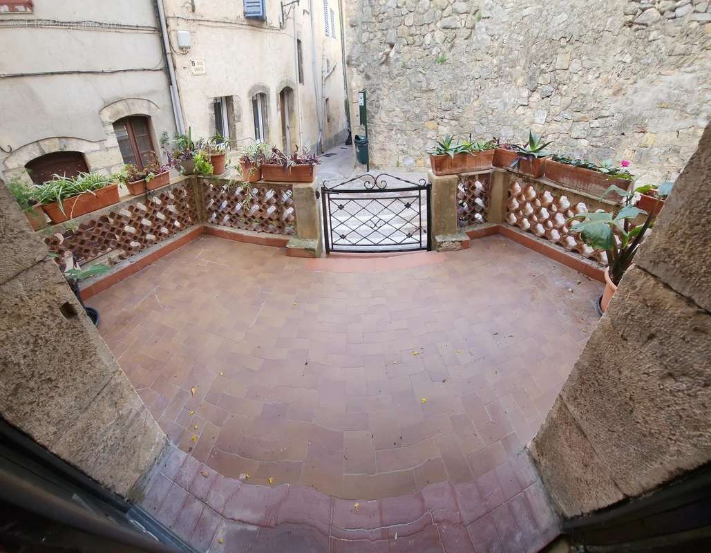 Appartement à FAYENCE