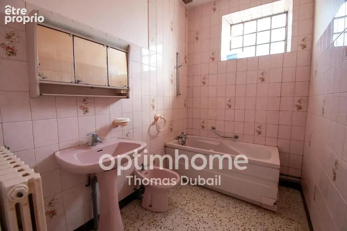 Maison à rénover avec plus de 200 m² de potentiel habitable - photo 6