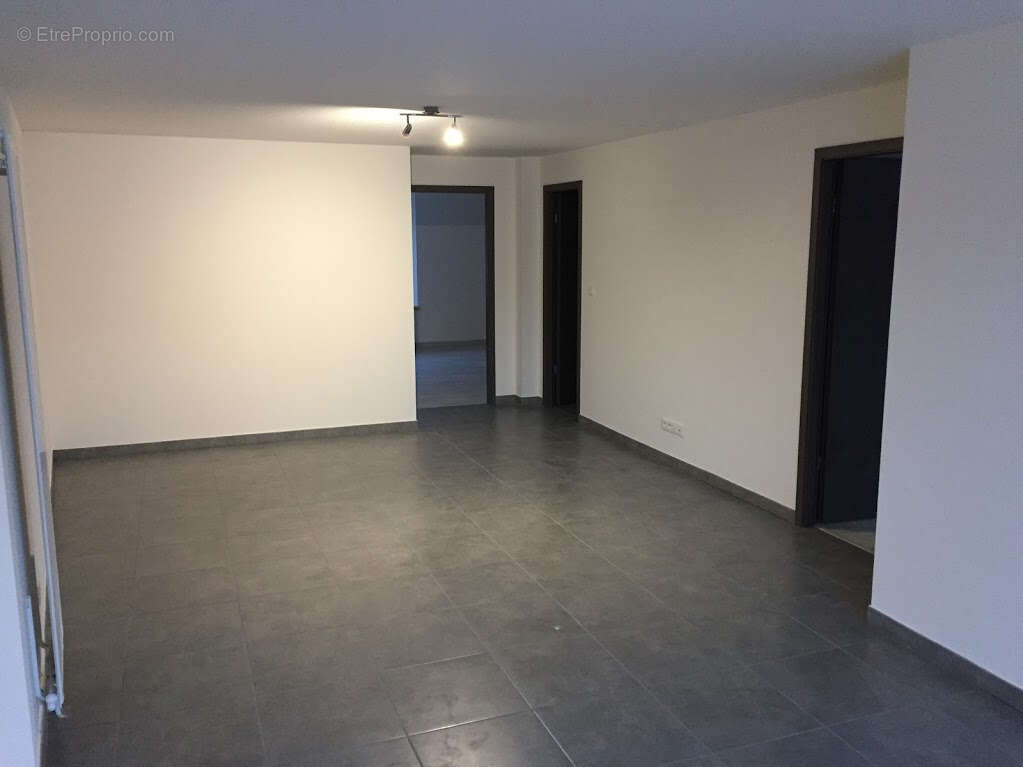Appartement à VERCEL-VILLEDIEU-LE-CAMP