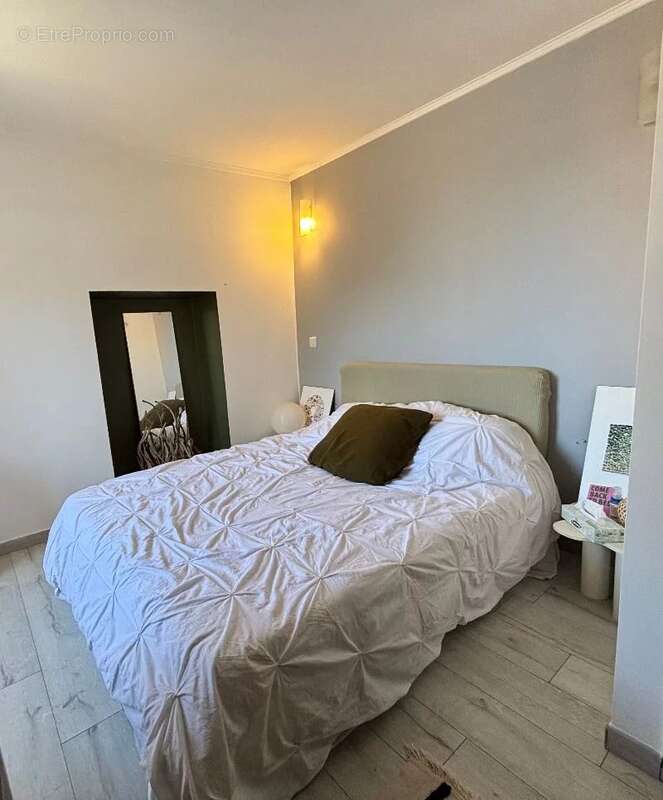 Appartement à CENTURI