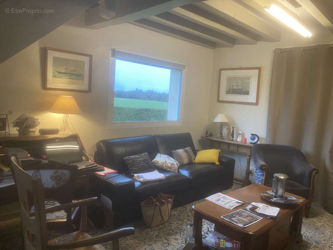 Maison à LE BEC-HELLOUIN