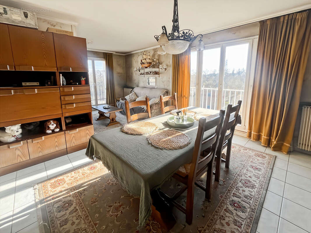 Appartement à VILLEBON-SUR-YVETTE