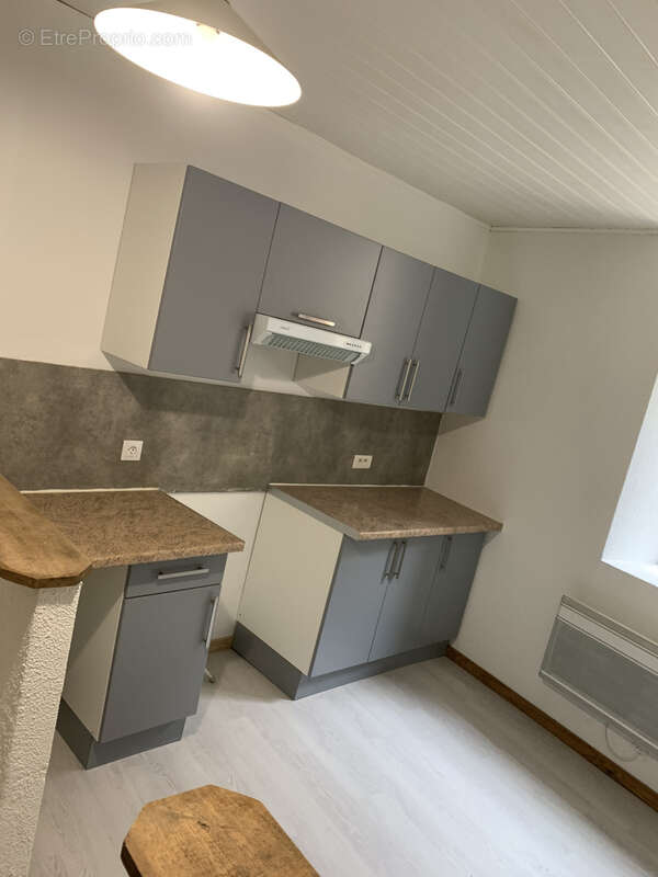 Maison à MONTAIGU-DE-QUERCY