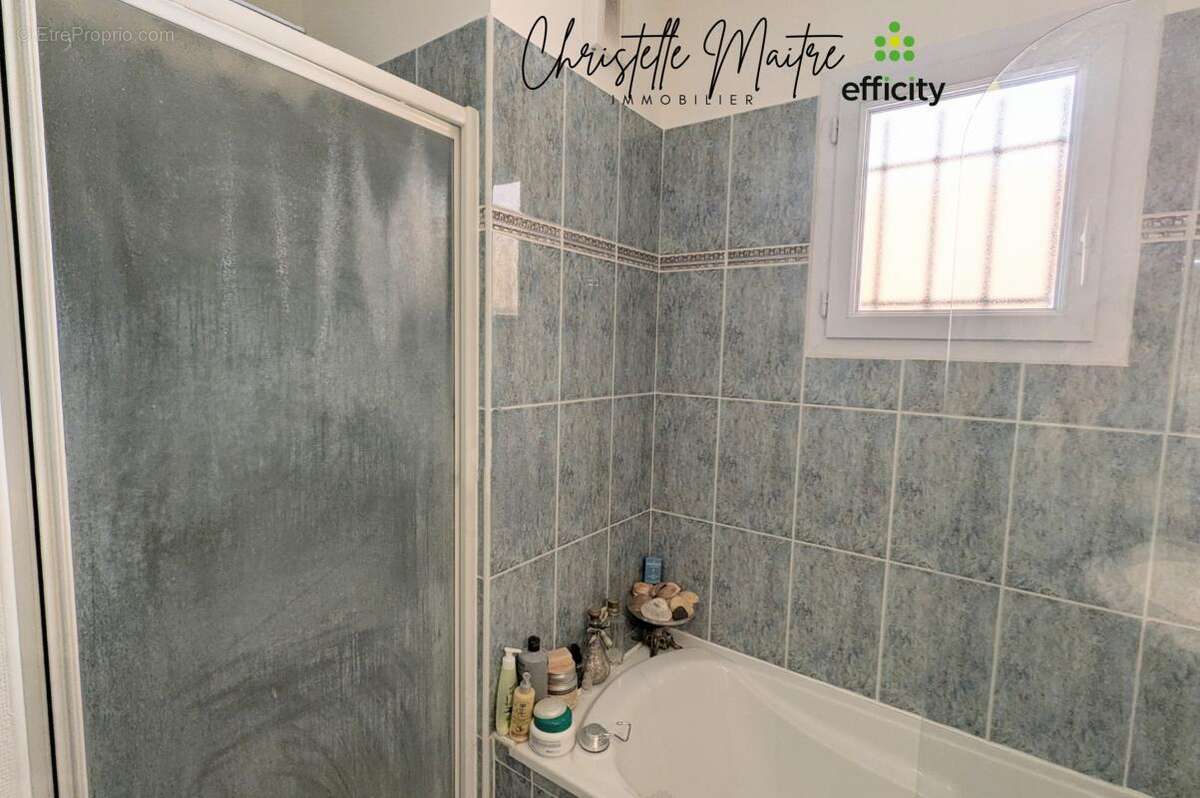 Appartement à SAINT-MARTIN-DE-CRAU